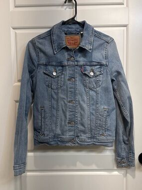 Levi's Light Blue Denim Trucker Jacket